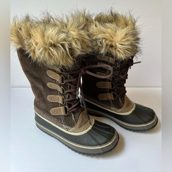 Sorel Joan of Arctic Brown and Tan Waterproof Boots Size 7 - Picture 1 of 9
